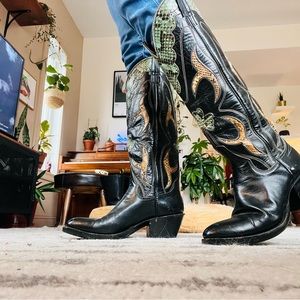 Cowboy leather and snakeskin boot